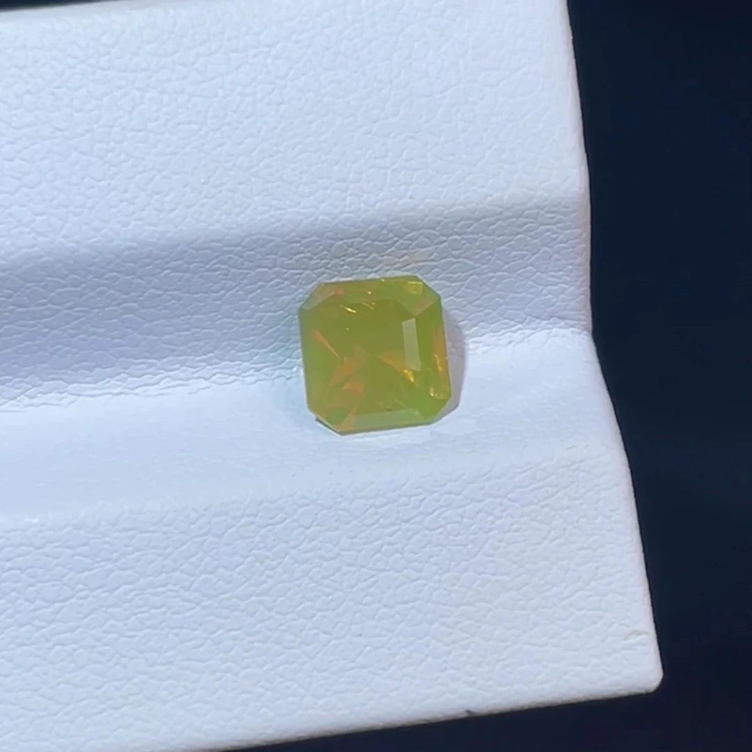 天然金绿宝石1.94克拉荧光笔色精切工阿斯切荧光高强国际大证