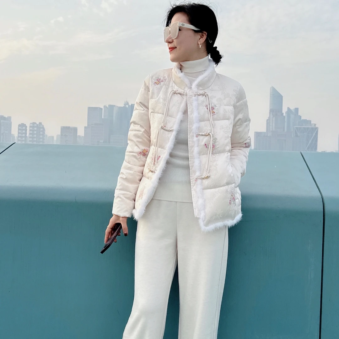 89037粉花刺绣国风羽绒服时尚保暖立领中式百搭女士中国风秋冬