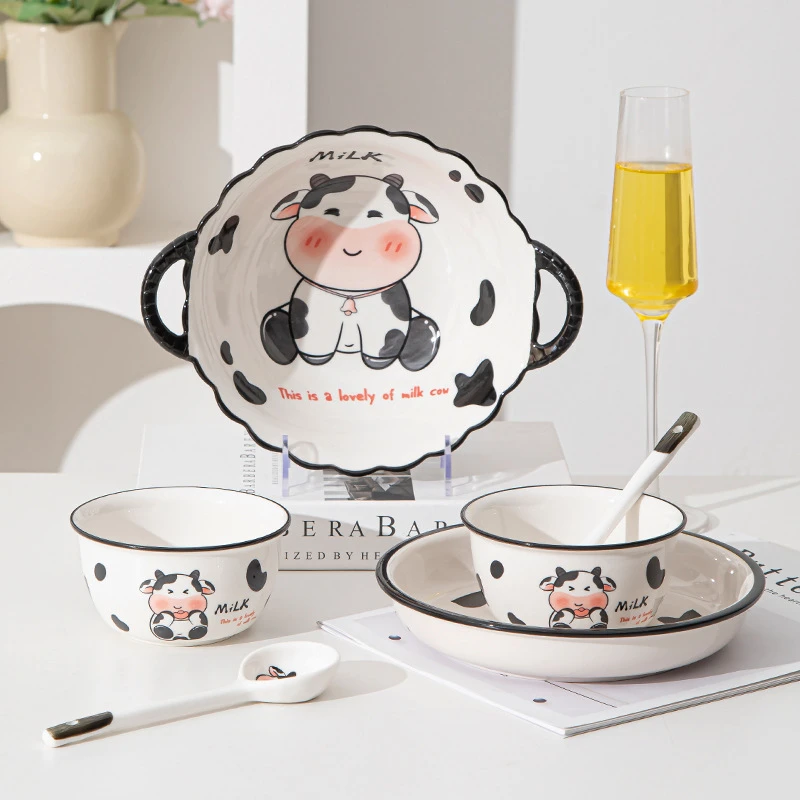 高级卡通儿童网红奶牛碗盘子组合家用高颜值陶瓷餐具