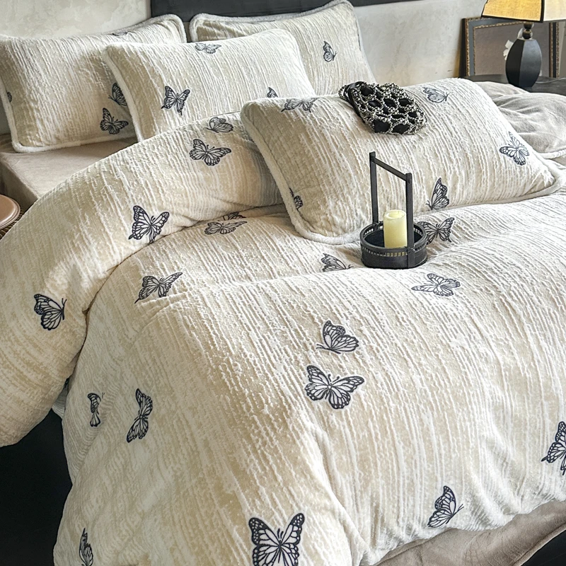 加厚时尚轻奢8D立体雕花双面加厚保暖牛奶绒四件套双面绒加绒床单