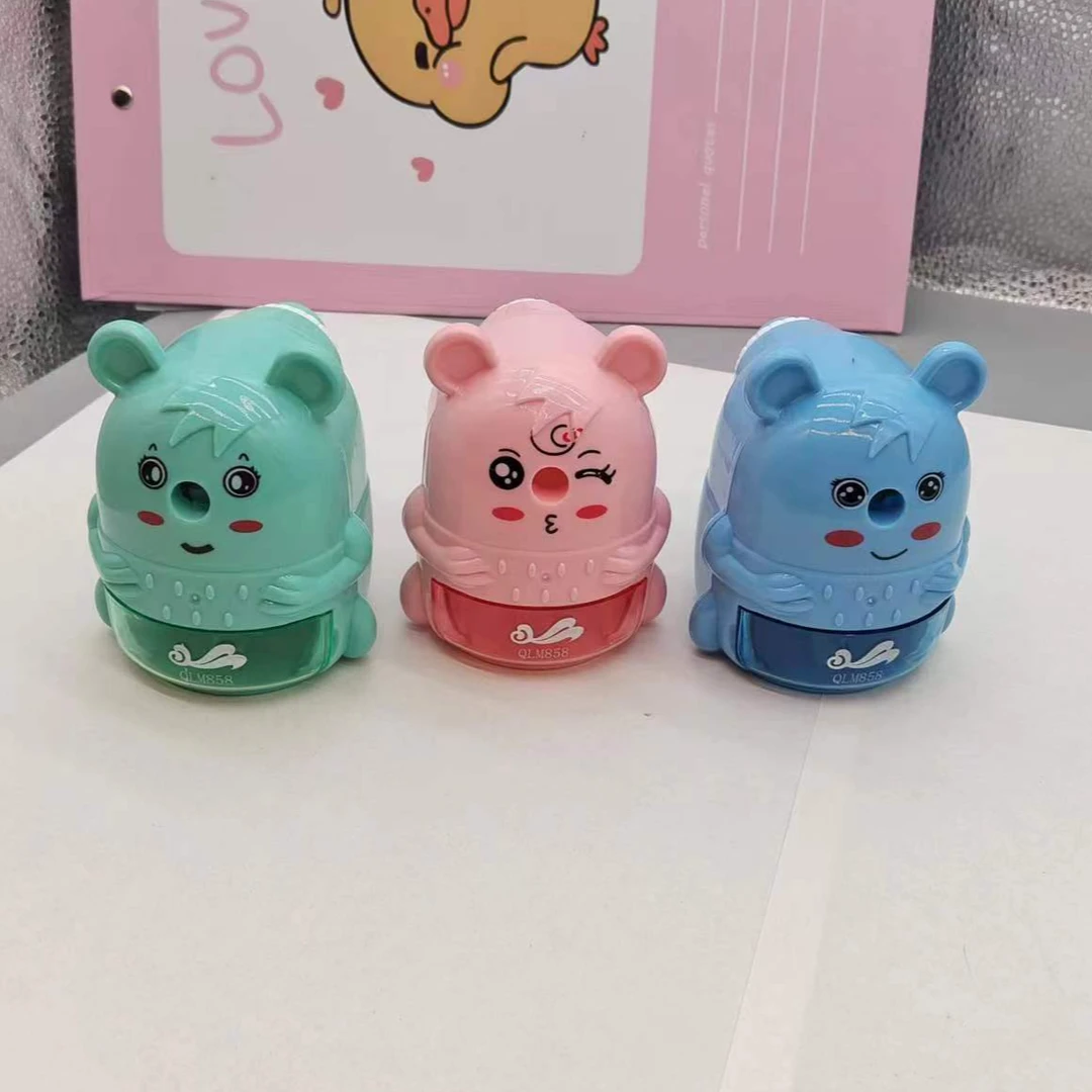 卡套造型手摇削笔刀QLM 858