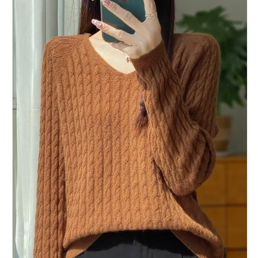 涵玖玥【100羊毛】V领麻花浮雕绞花有质感长袖上衣07-139