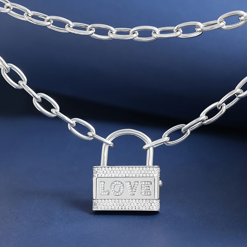 APM Monaco 吊坠925银合成锆石 银色锁头项链时尚百搭女AC5813OX