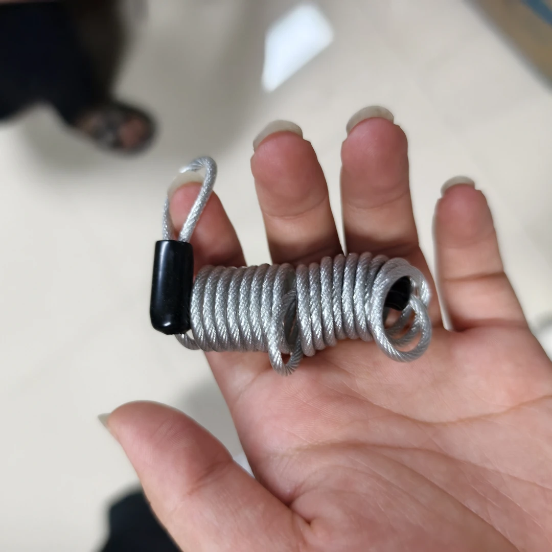 9新  钢丝绳挂锁车加一个锁/款式颜色不挑