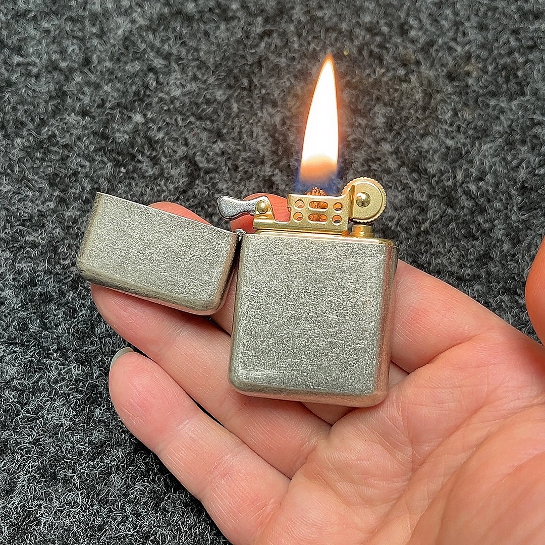 老式砂轮煤油打火机 怀旧复古煤油打火机 黄铜砂轮煤油打火机包邮