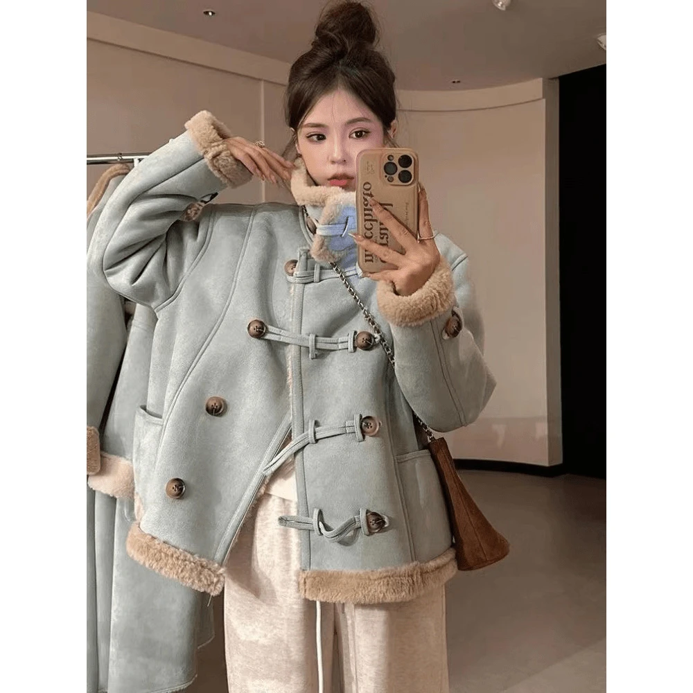 ZX9108设计感皮毛一体外套女装冬季新款复古双排扣潮流机车服