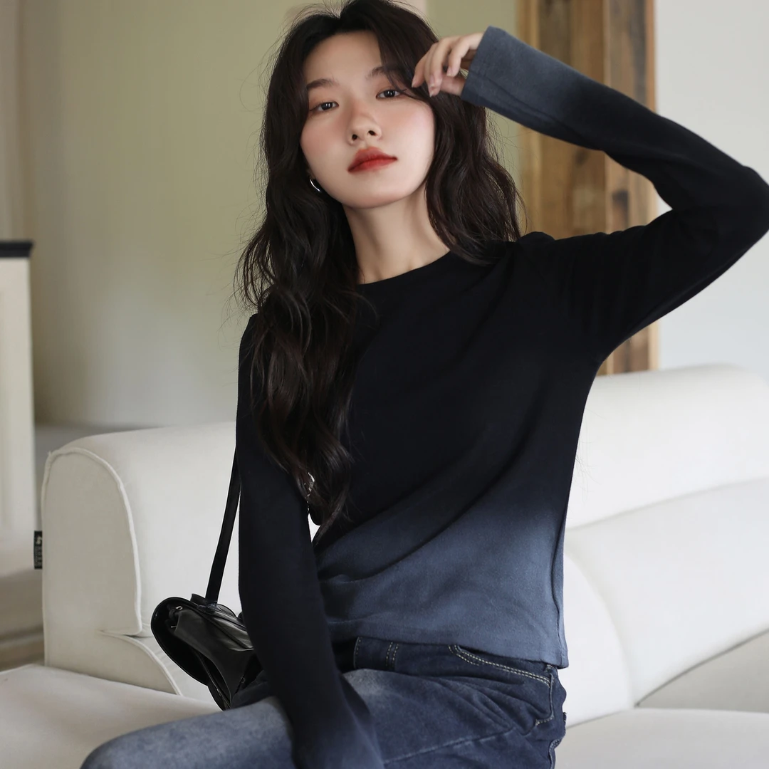 春秋打底衫黑色渐变正肩长袖t恤女修身紧身显瘦内搭短款新款上衣