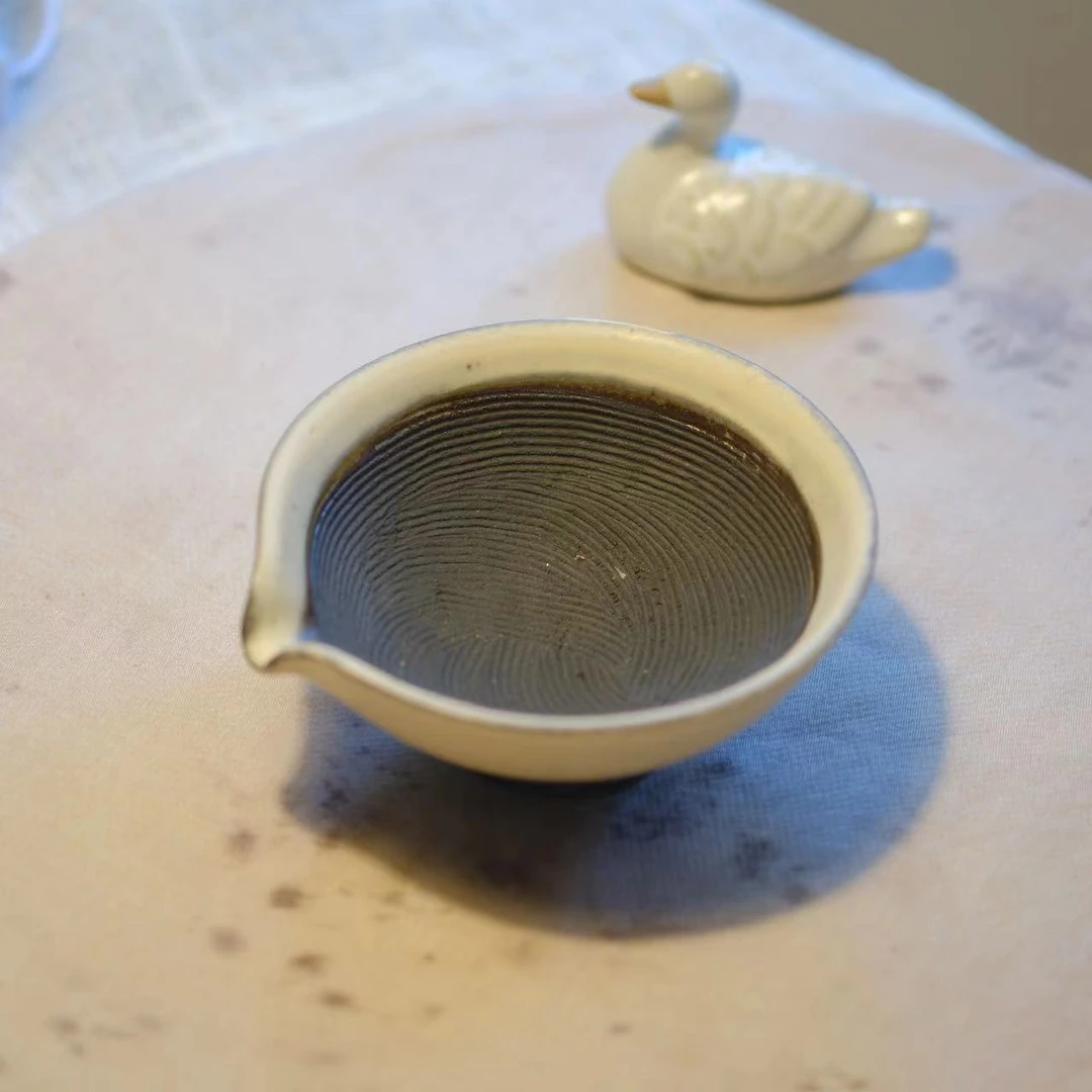 小喜宅 (微瑕）新款手工研磨碗（口径约10cm ）