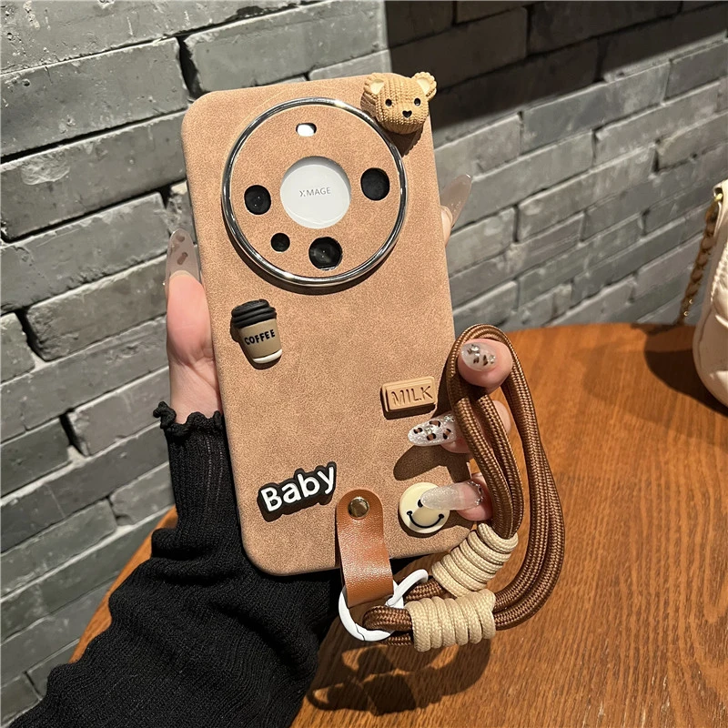 适用华为mate60pro+手机壳秋冬美拉德立体咖啡小熊pura70pro+腕带