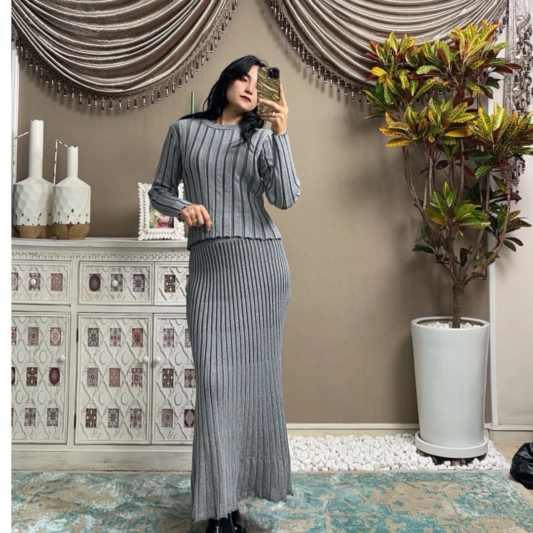 【新疆包邮】2024新款秋季长袖气质显瘦毛衣两件套时尚修身条纹