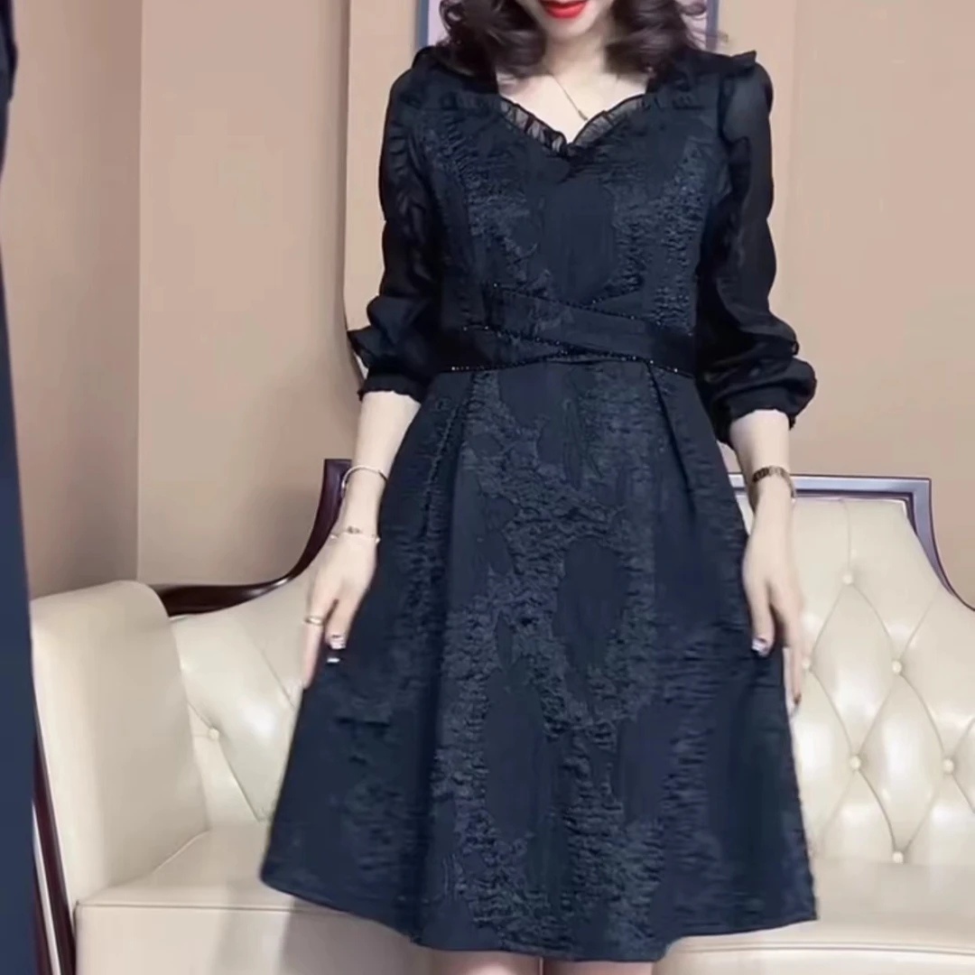 欧货2024年春季新款时尚显瘦拼接收腰气质提花黑色长袖连衣裙2