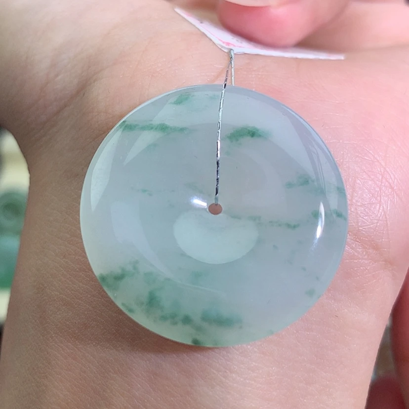 【闪购商品】翡翠吊坠(不含链)未镶嵌