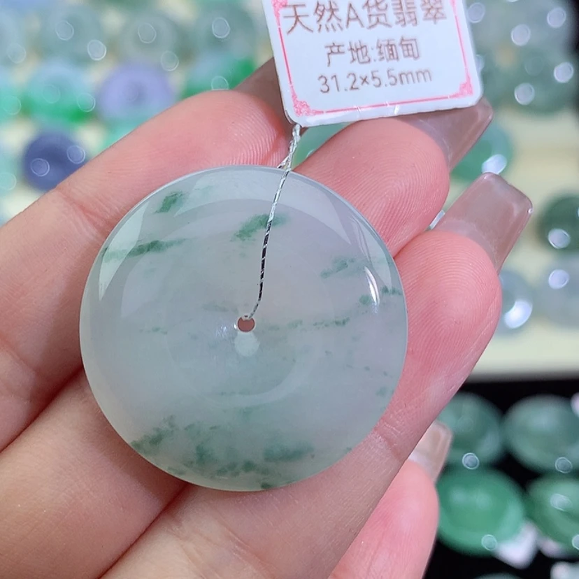 【闪购商品】翡翠吊坠(不含链)未镶嵌