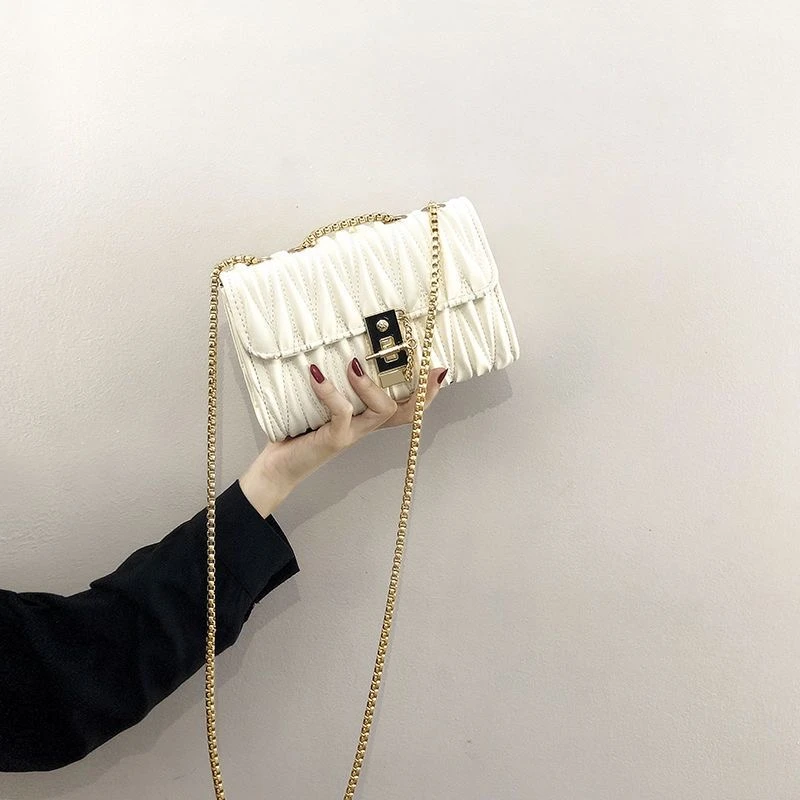 褶皱小香风斜挎包2024年新款网红百搭时尚单肩包小众休闲链条女包