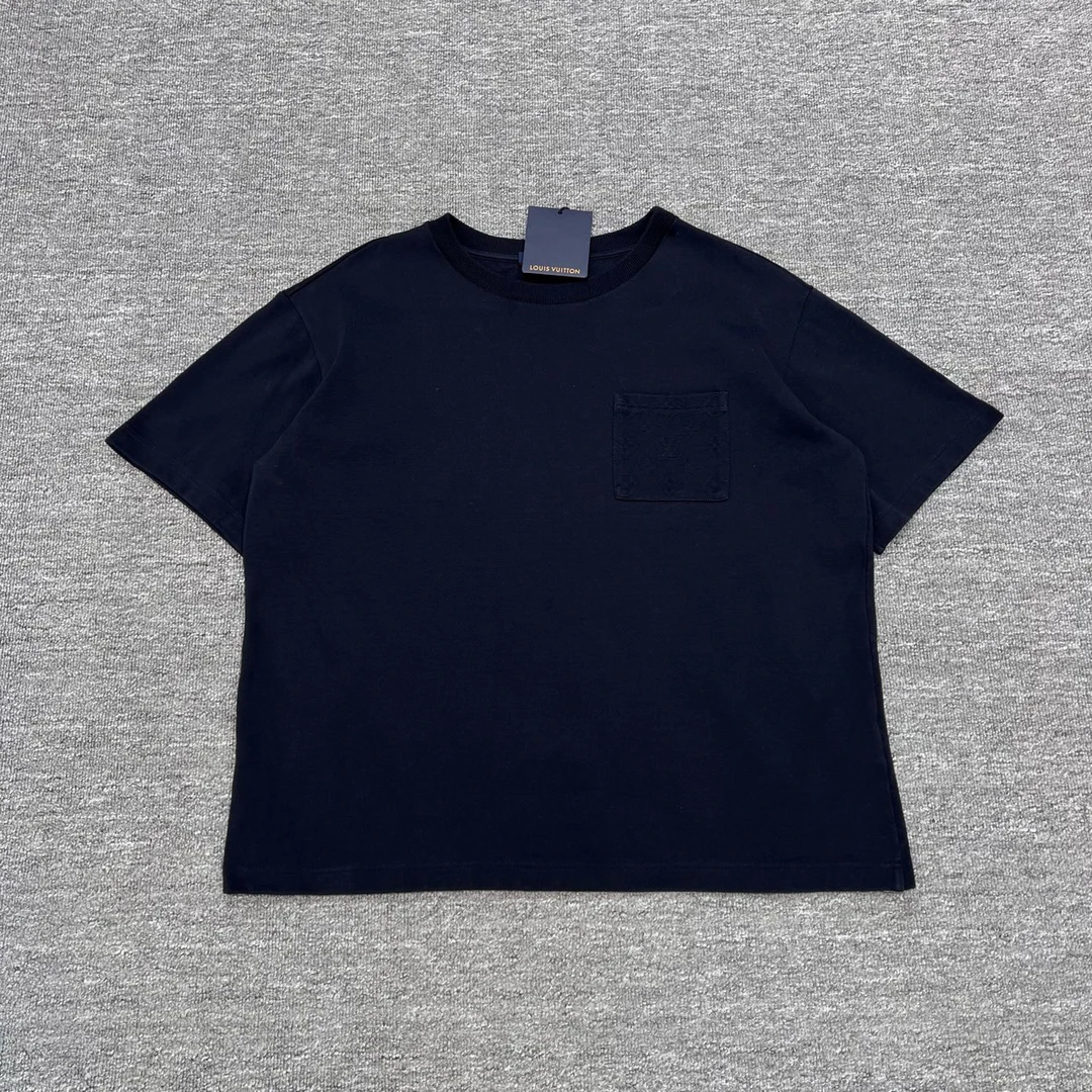 LouisVuitton/lv/24年新款/发售价8500/满印Logo短袖/XL码