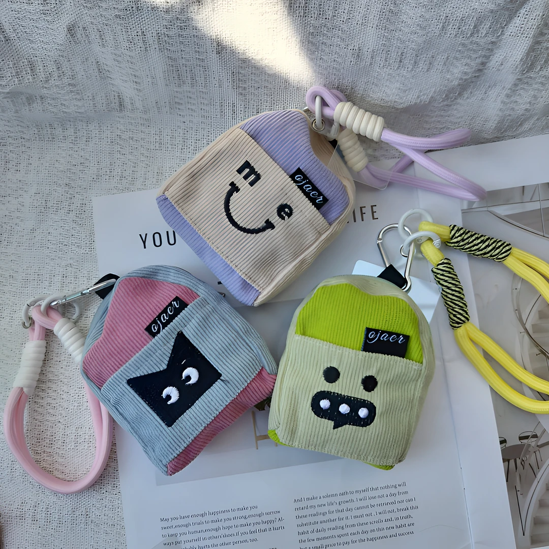 可爱表情手机挂件绒布挂饰书包背包收纳袋迷你便携旅行零钱包男女