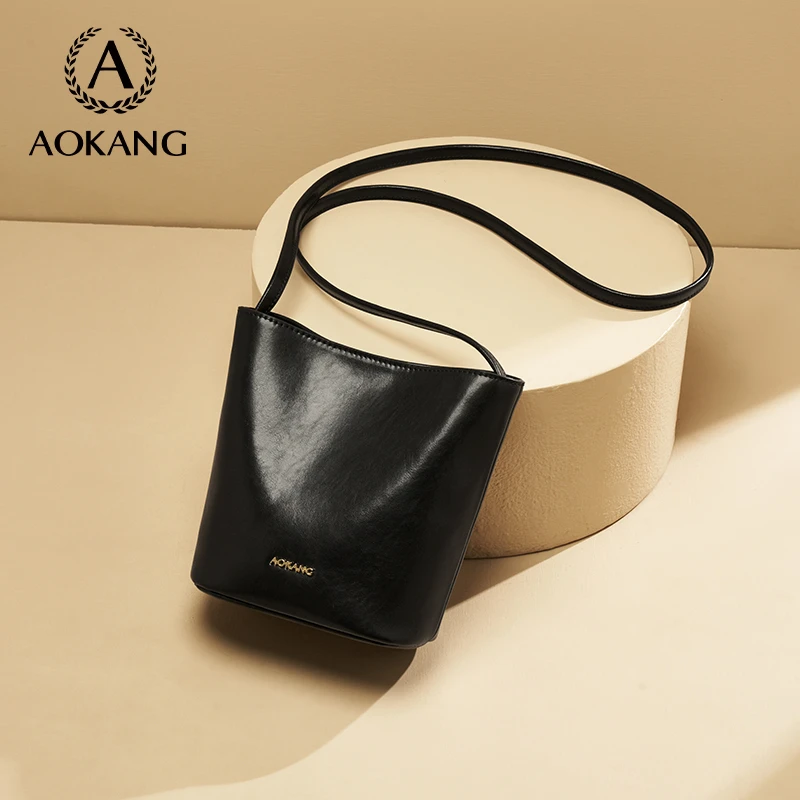 奥康2024款新款女包斜挎包真皮单肩韩式通勤简约小水桶包-3389
