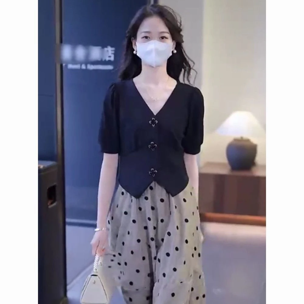 复合链接 （837-848）领显瘦短袖衬衫女设计感小众不规则短款上衣潮
