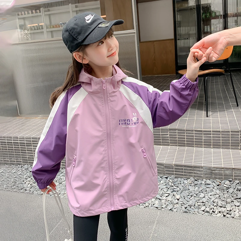 女童冲锋衣外套秋款2024新款时尚拼色卡通女孩秋装上衣WT11251