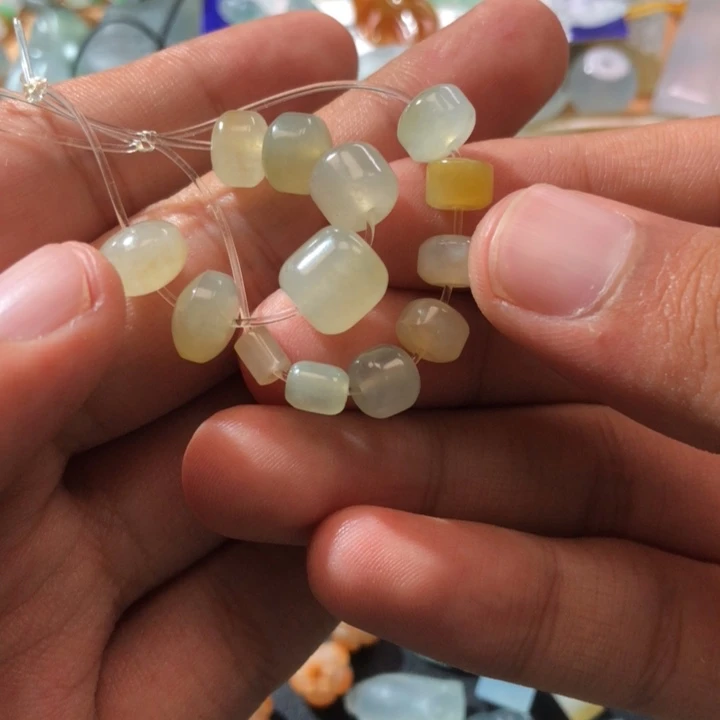 定制翡翠未镶嵌挂件