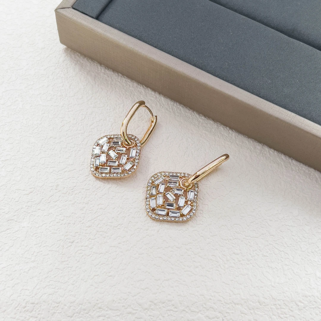 铜合金耳饰 轻奢高级感几何菱形耳环女时尚精致气质百搭耳饰N0878