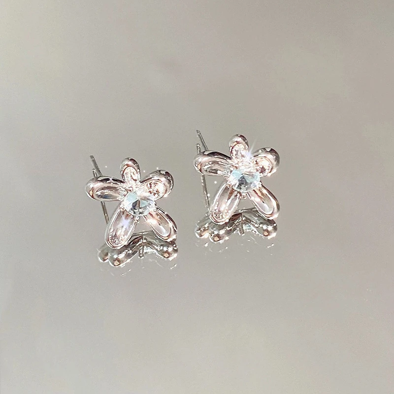 铜合金玻璃耳饰 韩版花朵耳钉女轻奢森系镶锆石小众小花耳饰新款
