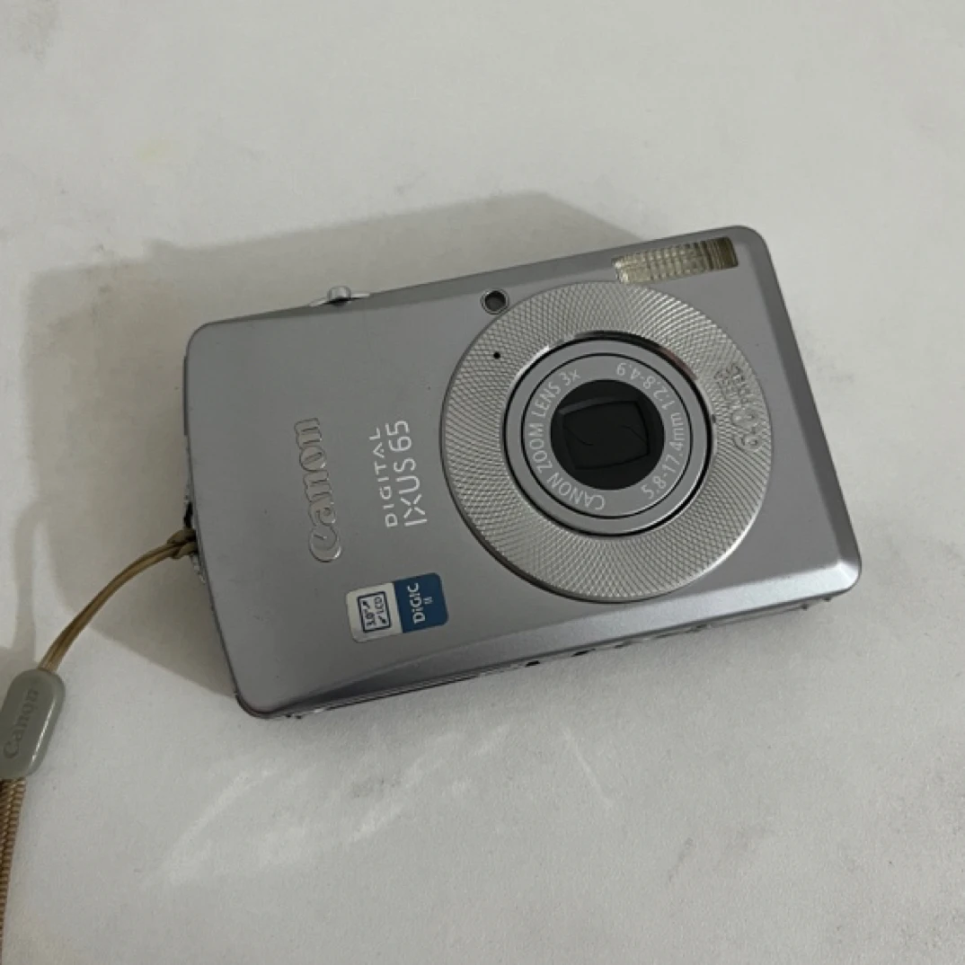 9新 Canon/佳能 ixus65 3倍光变600w像素奶油冷白皮（no退no换）