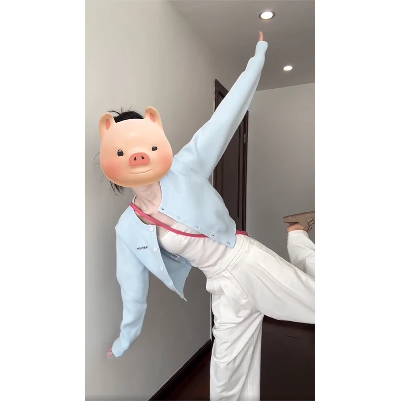 时尚穿搭女秋季圆领长袖排扣短款修身显瘦百搭小众上衣直筒休闲裤