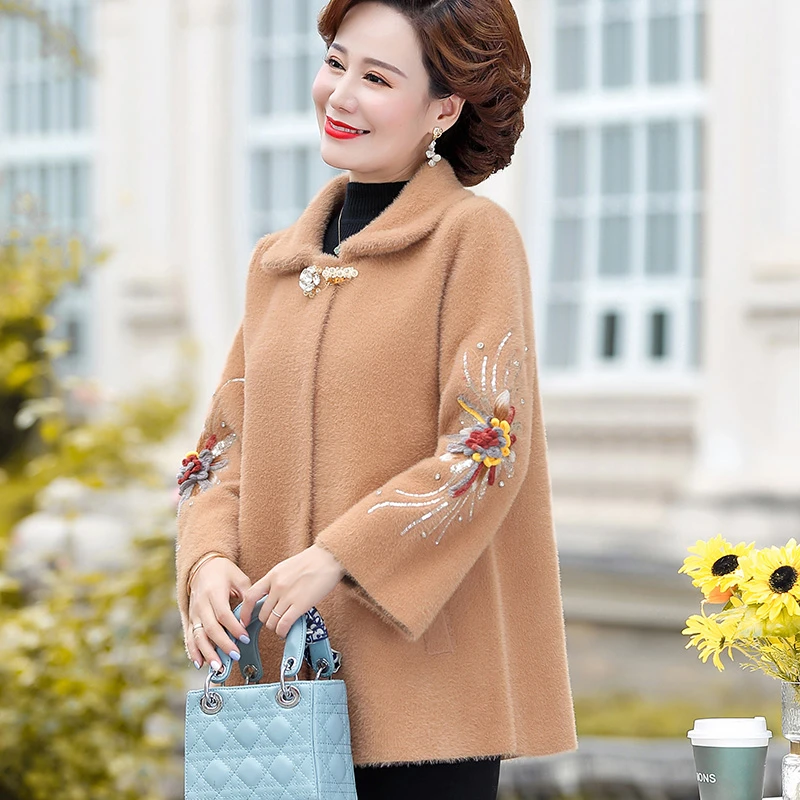 中年妈妈秋冬装水貂绒衣女2023新款时尚洋气中老年人冬装高贵外套