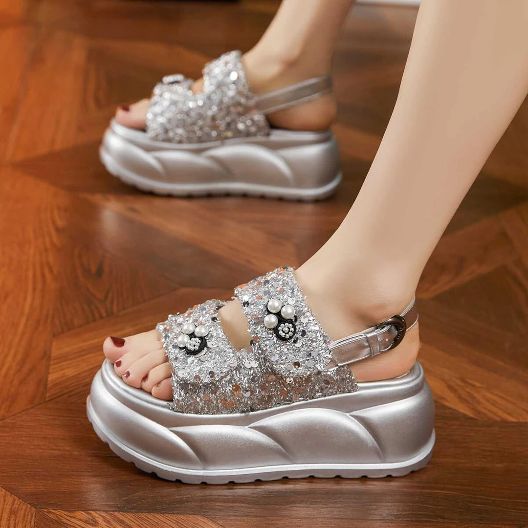 万达撤柜港风厚底凉鞋女款2024夏季新款外穿银色感亮片珍珠松糕鞋