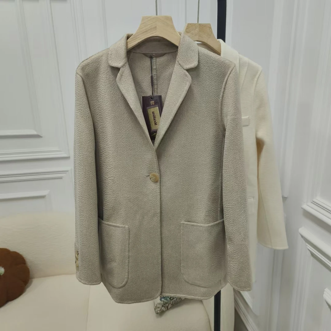 70358 时尚气质羊绒西装外套
