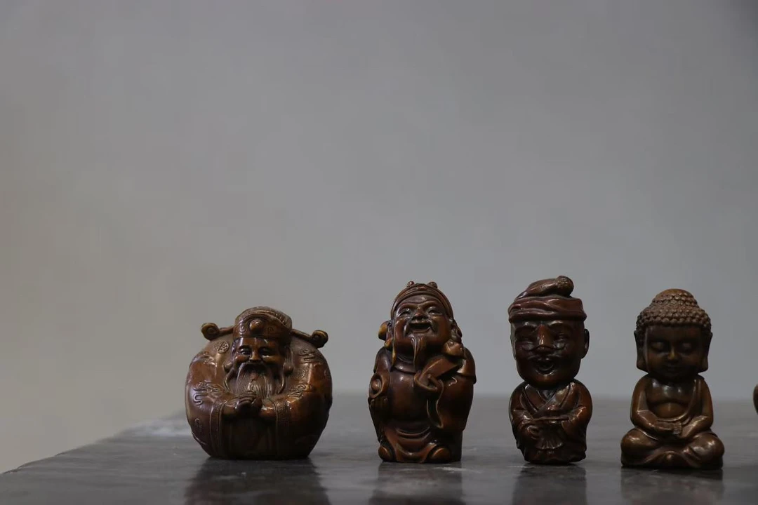 木雕 摆件 随机发1件 尺寸 高 7 公分