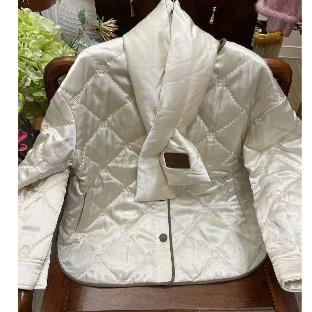 玛薇丝《字母猫围巾》新中式时尚女装外套