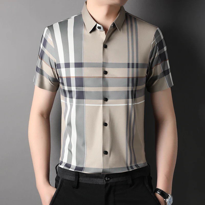 短袖衬衫男短袖士高档冰丝无痕格子衬衣薄款青年风格免烫休闲上衣