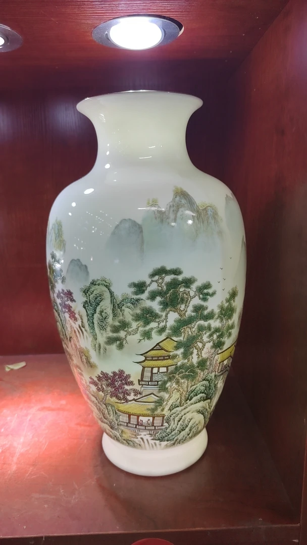 釉上彩绘山水冬瓜瓶