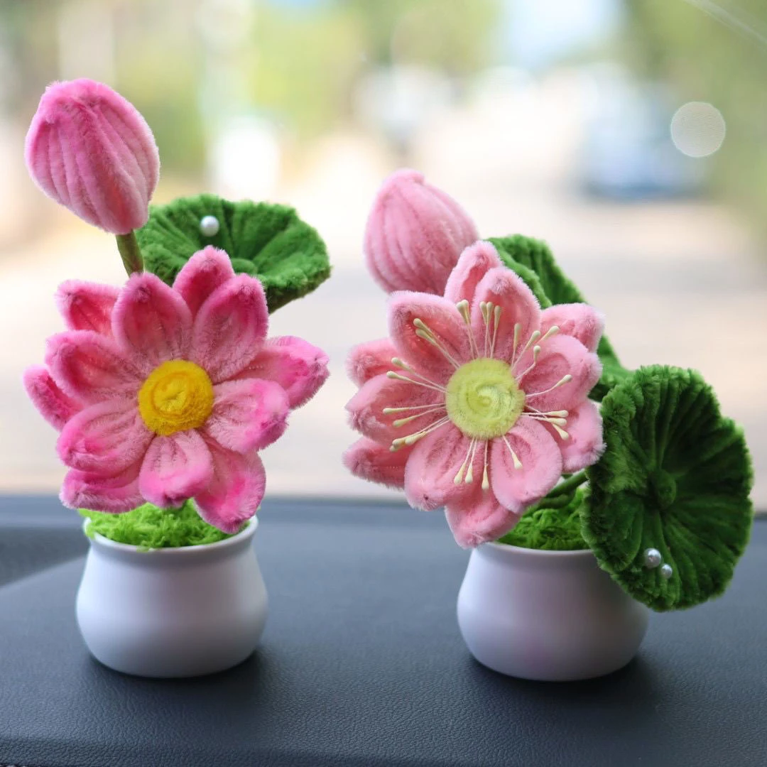 汽车网红中控台装饰品可爱摆件车载车内迷你盆栽扭扭花荷花手工