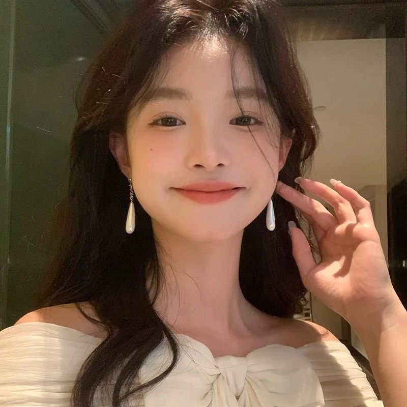 高级感长款水滴耳环修饰脸型气质百搭小众耳环耳饰