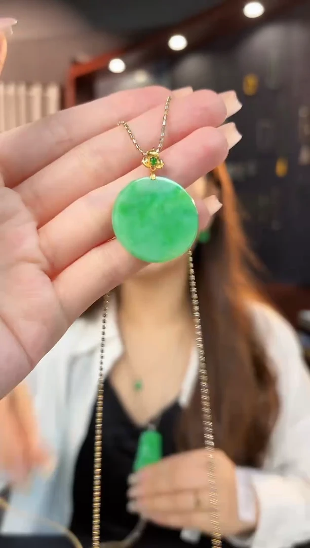【闪购商品】翡翠吊坠(不含链)18K金镶嵌缅料A货/支持复检/一件
