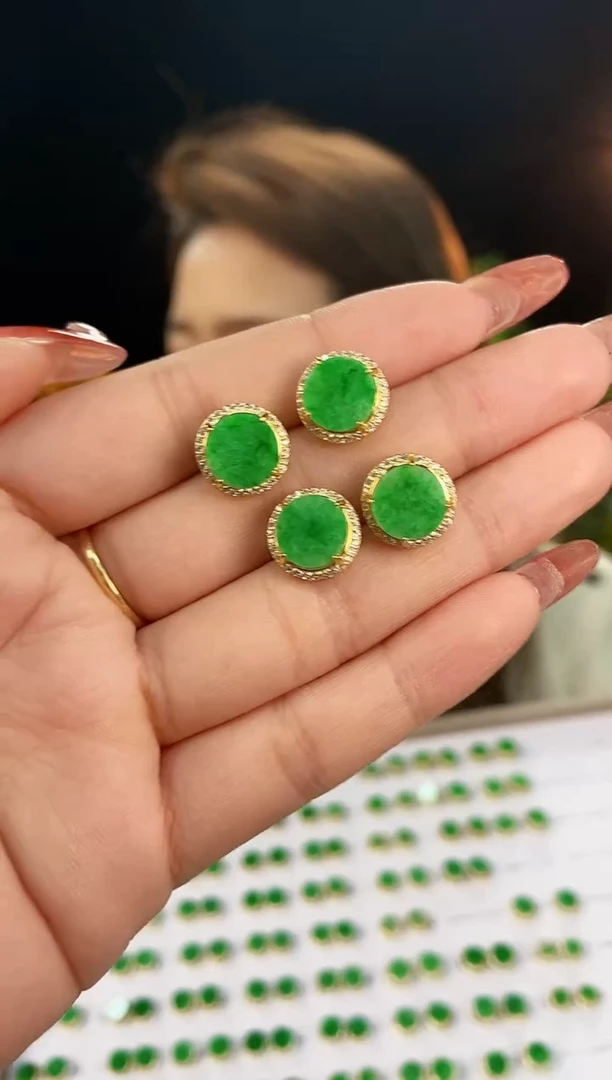 【闪购商品】翡翠耳饰未镶嵌耳钉/缅甸A货/多样性发货/一对