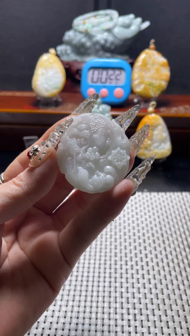 【闪购商品】定制翡翠未镶嵌挂件