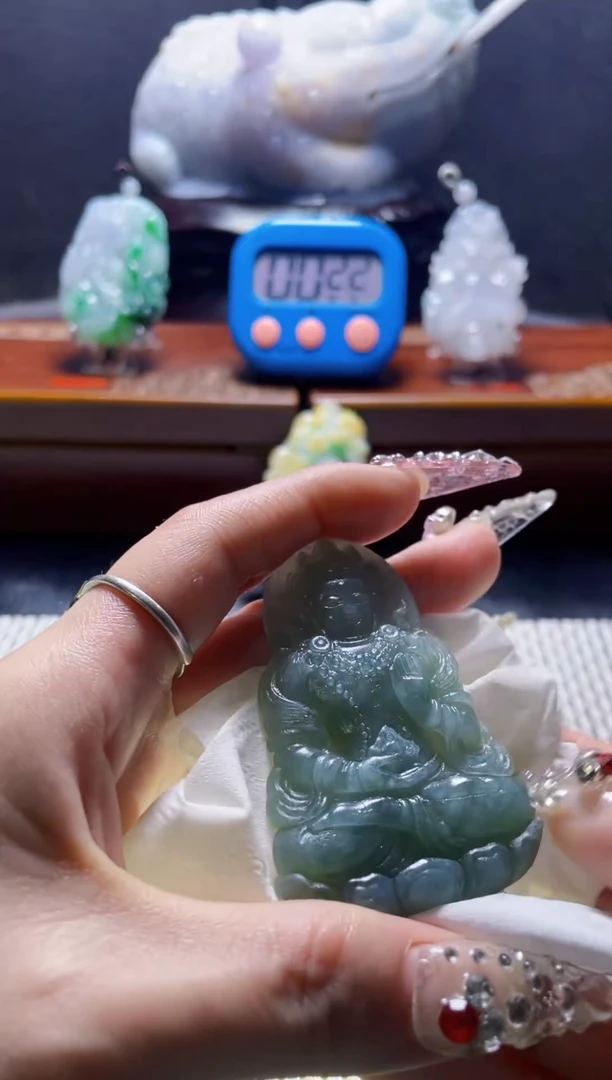 【闪购商品】定制翡翠未镶嵌挂件