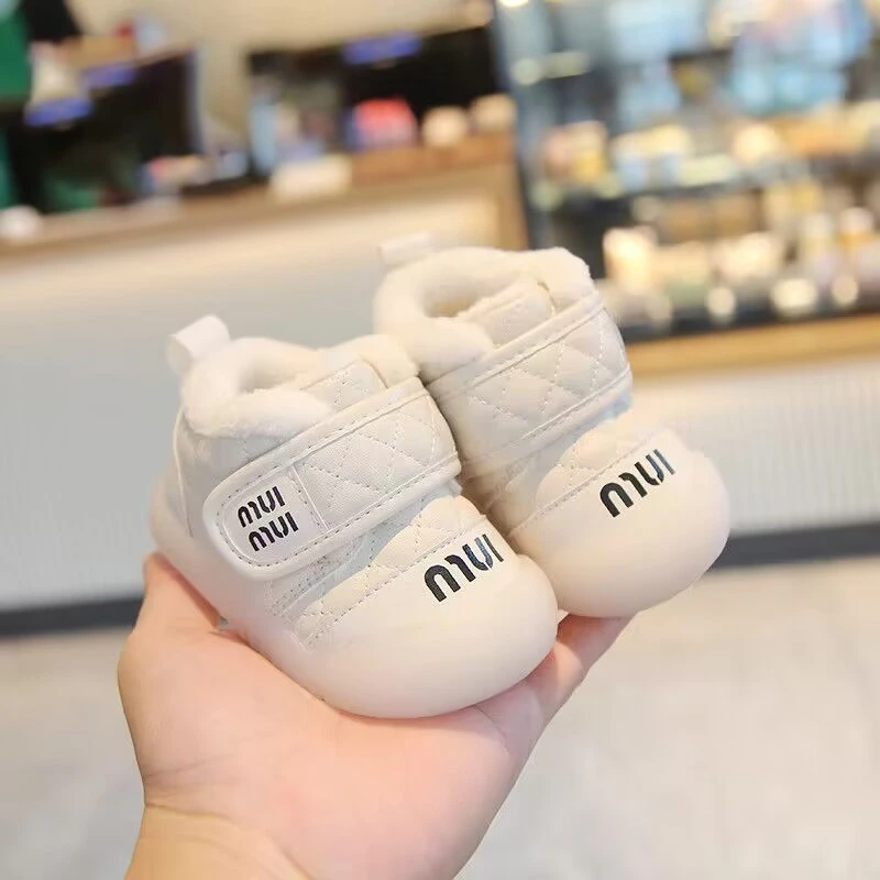 宝宝棉鞋冬季软底加绒1一3岁婴儿2024冬季鞋加厚保暖男女幼童学步