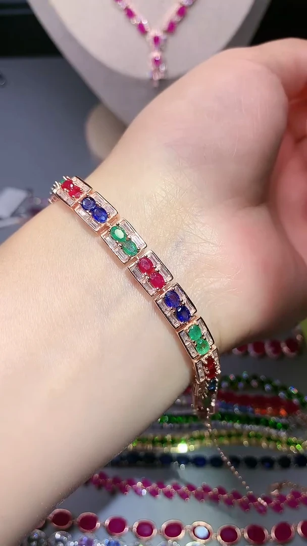 【闪购商品】蓝宝石手链银S925镶嵌.