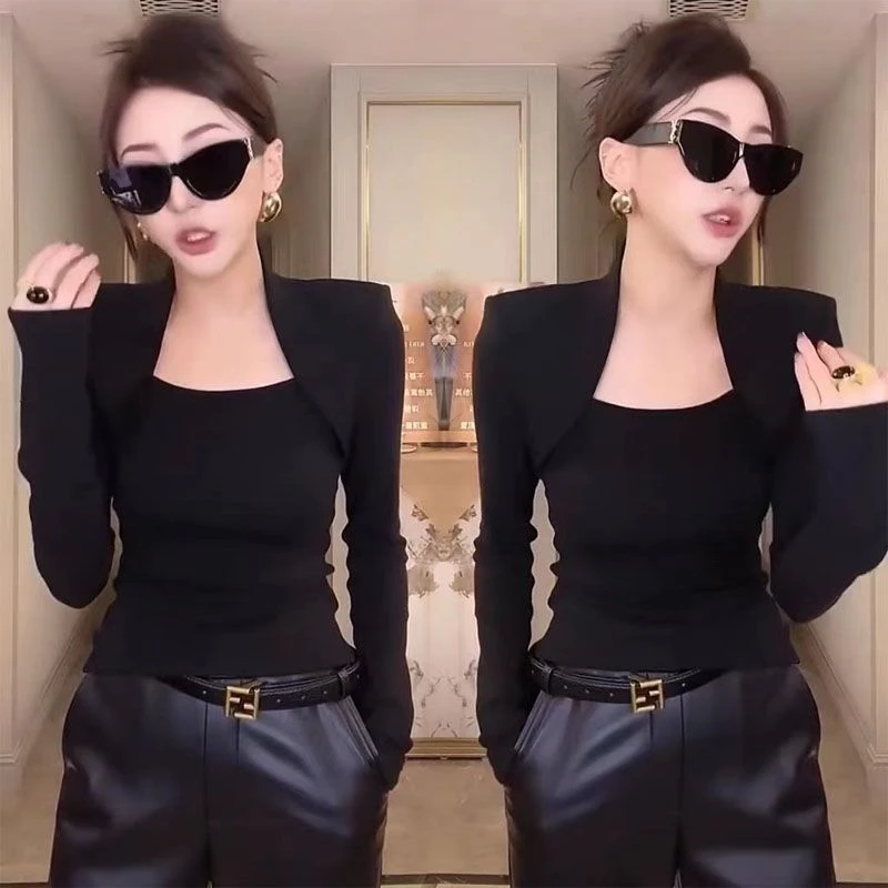 2025秋冬新款韩版时尚方领打底衫女黑色垫肩修身显瘦百搭T恤内搭