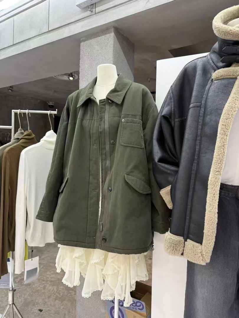 谢欧奈新款 很厚实的军绿色工装外套 慵懒百搭
