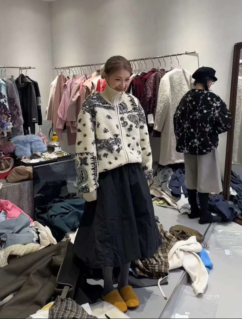 大麦新款 很好看的一个毛毛外套 太爱啦