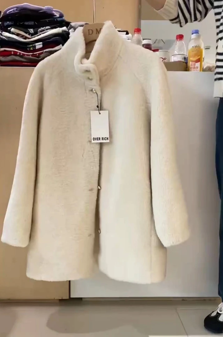 OVER 中长款气质洋气毛毛外套 很温柔