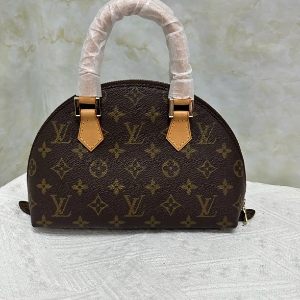 90新 LouisVuitton/路易威登 贝壳包大号 内里新换时尚