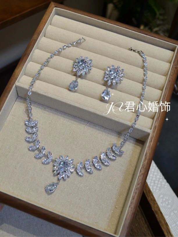 合金锆石项链 君心家 全锆石银白色项链耳钉新娘婚纱饰品套装