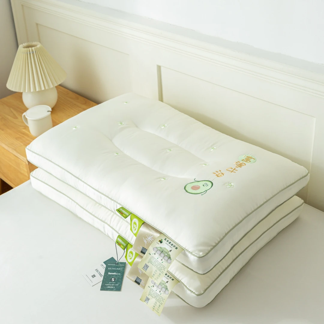 【沐梵家居】柔滑棉面料乳木果油纤维轻奢刺绣款——牛油果枕